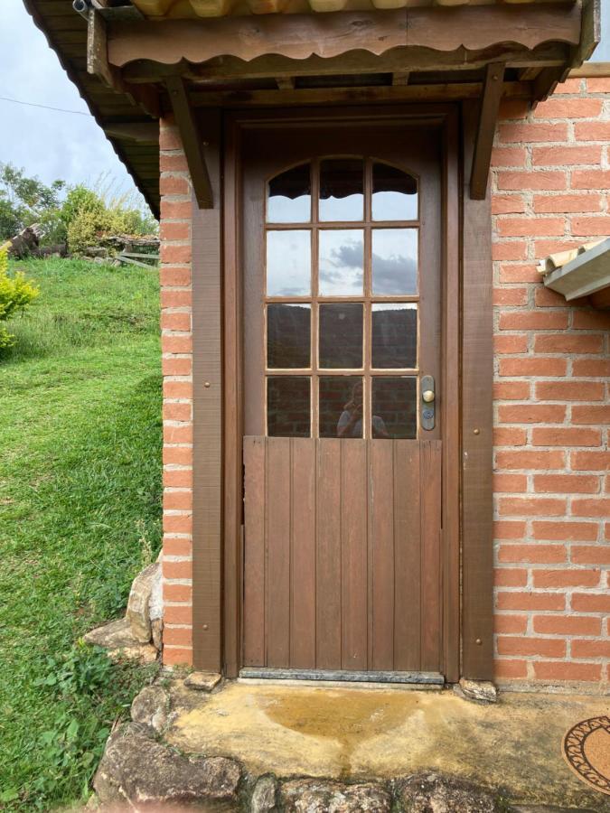 Villa Abrigo de montanha - Berghütte São Bento do Sapucaí Exterior foto